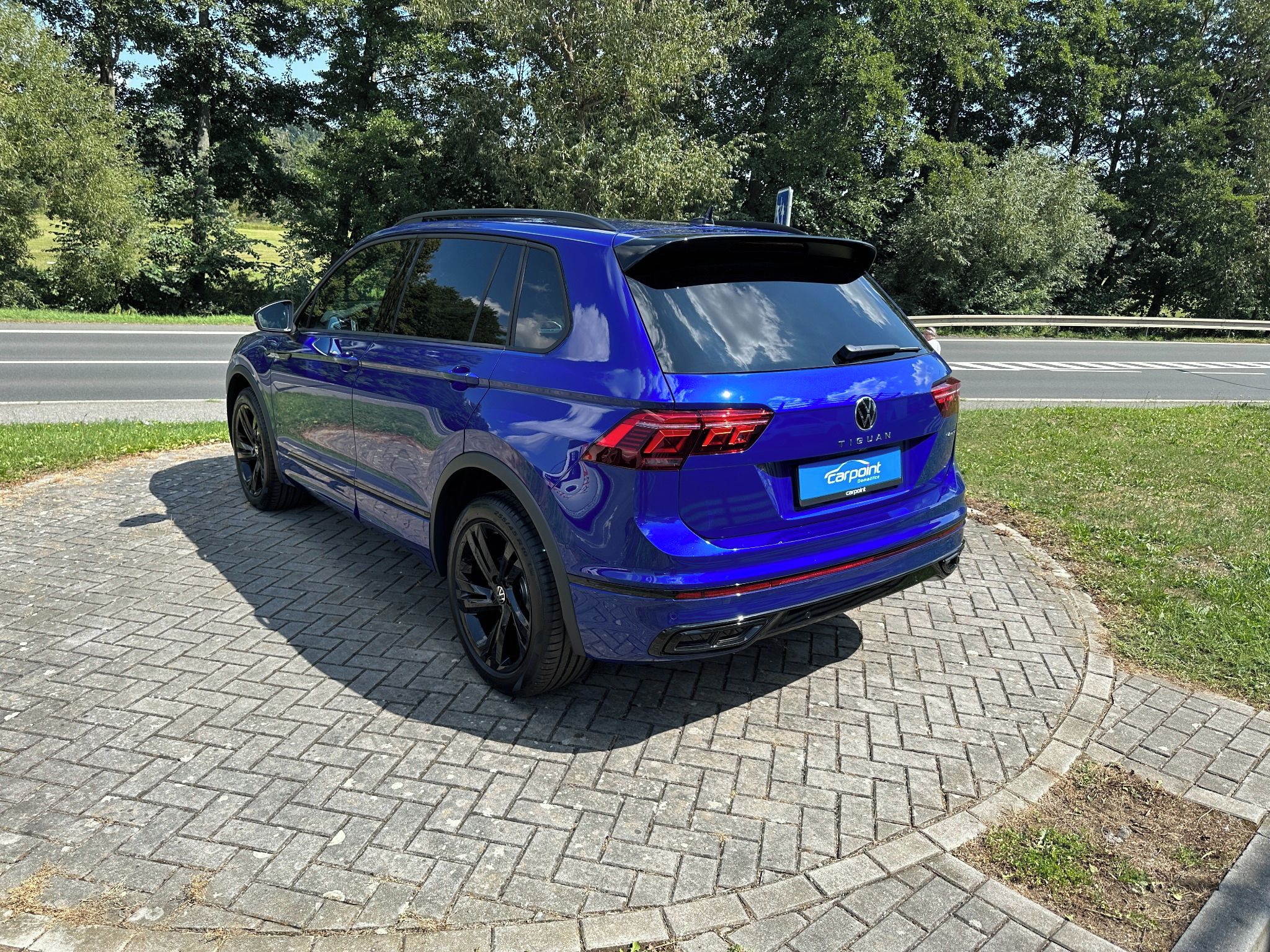 Volkswagen Tiguan, R-line 2.0TDi 4motion DSG - fotka 4