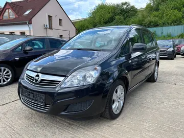 Opel Zafira, 1,8 103 kW, 2014, 7míst