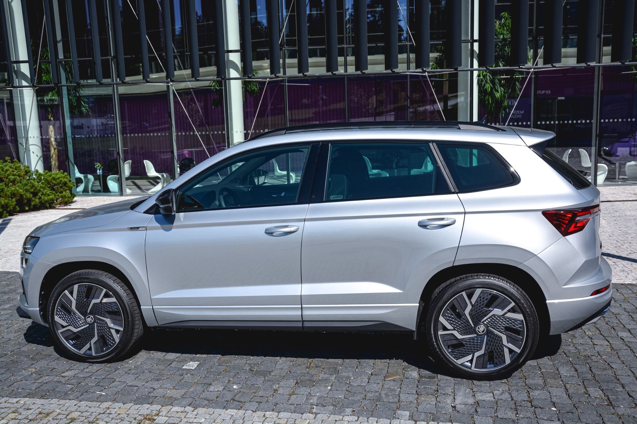 Škoda Karoq, 2,0Tdi Exclusive 7ST DSG 4x4 - fotka 4