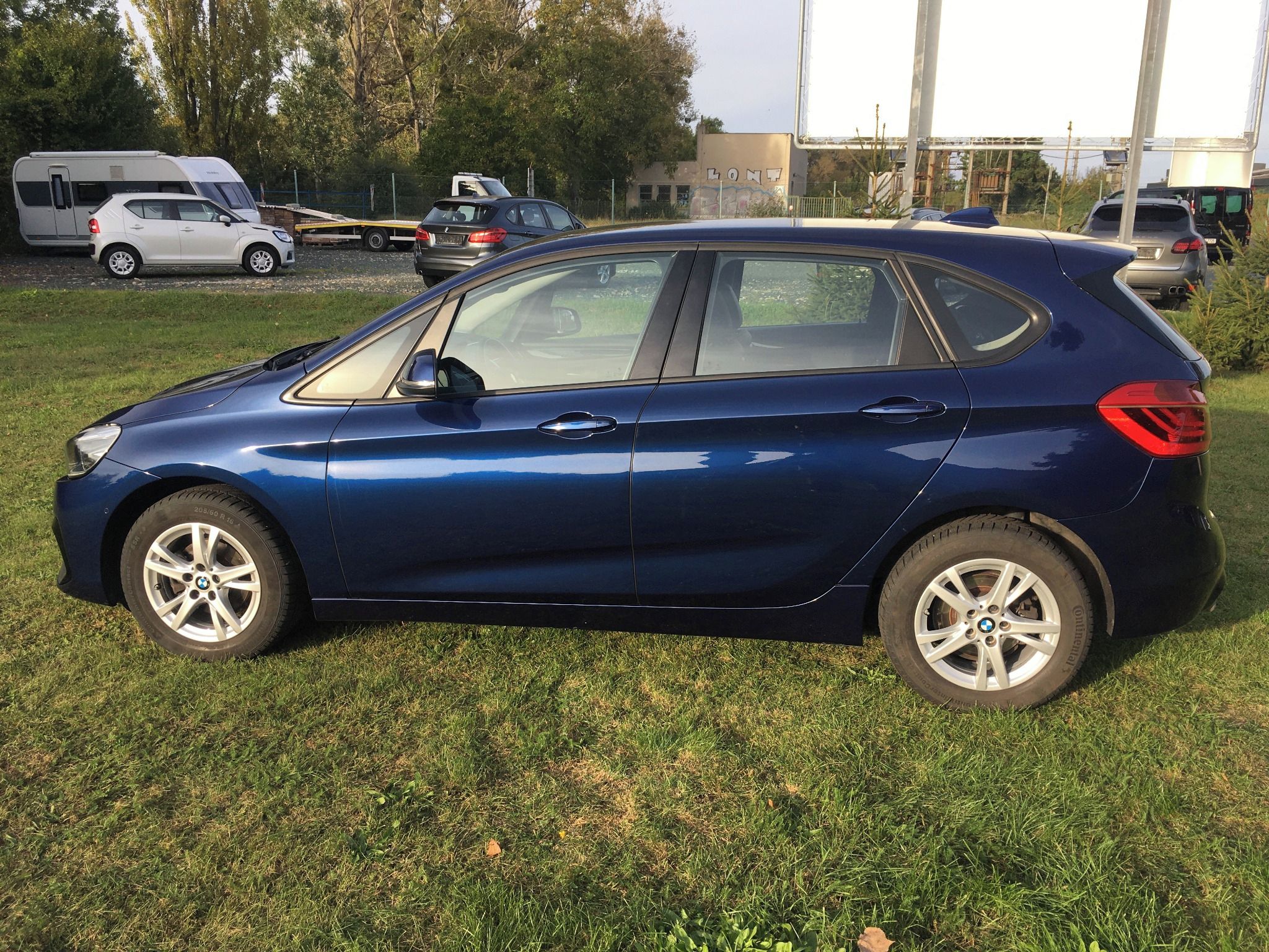 BMW Řada 2, 216i - fotka 5
