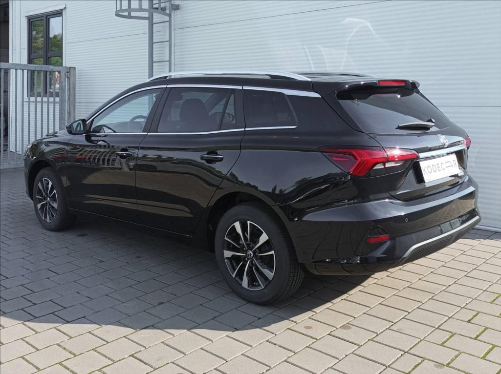 MG MG5, EV 156k 1AT 4x2  Excite - fotka 4
