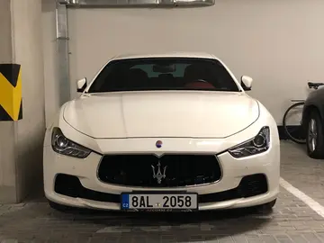 Maserati Ghibli, 302kw, SQ4,ČR, plná výbava