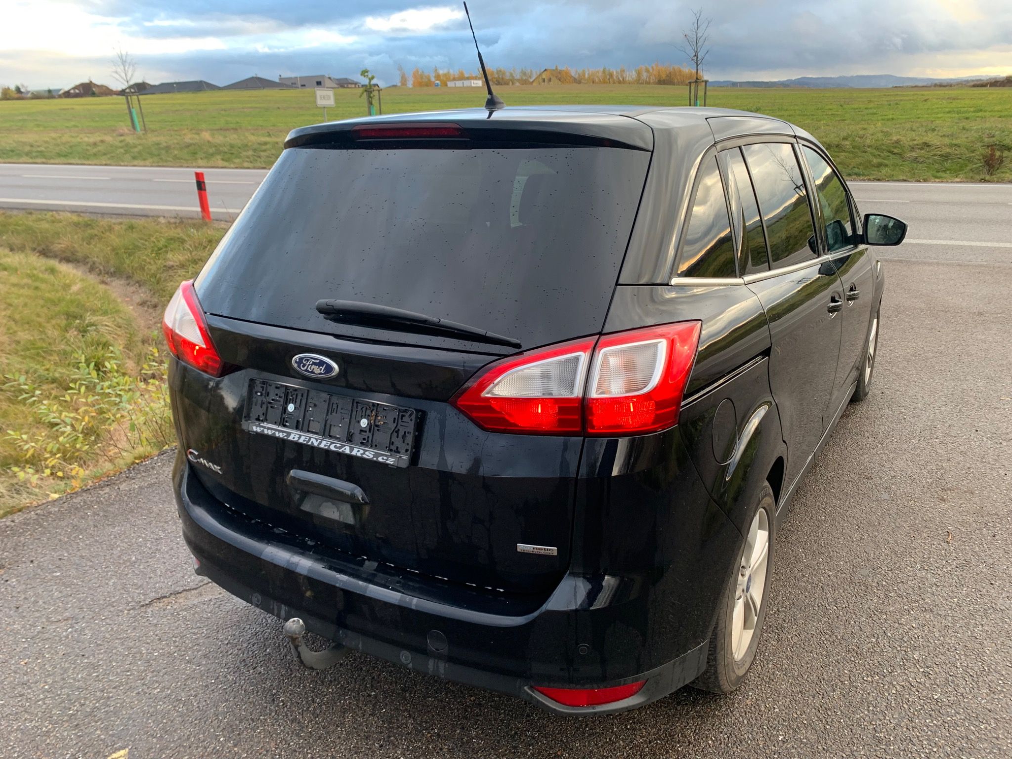 Ford Grand C-MAX, 1.6TDCi 85kW - fotka 3