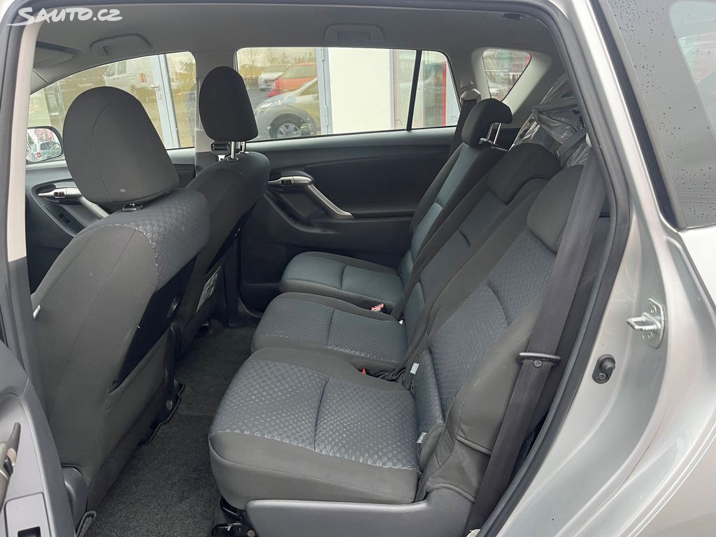 Toyota Verso, fotka 10
