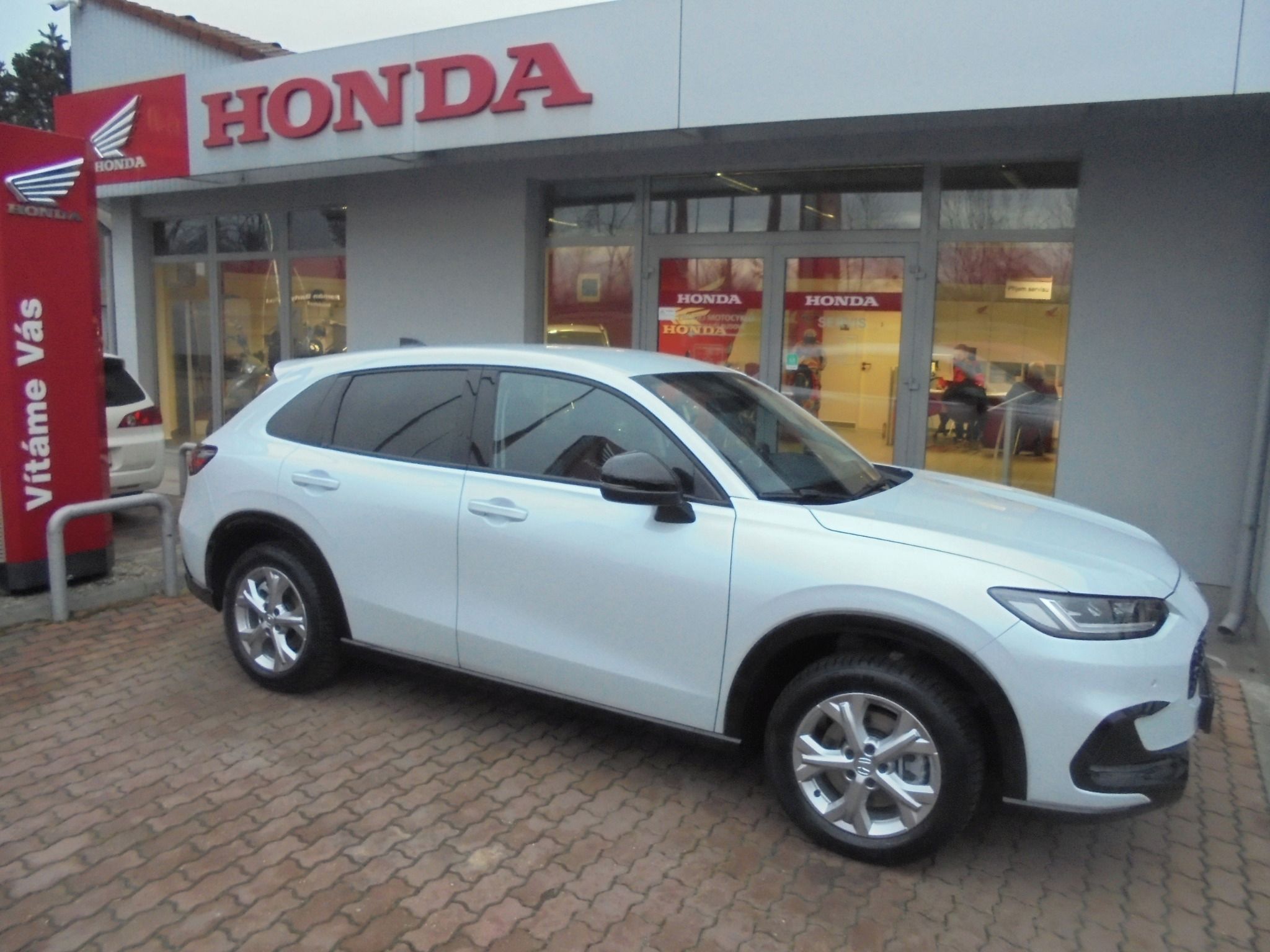 Honda ZR-V, 2.0e:HEV SPORT PLUS 26 - fotka 3