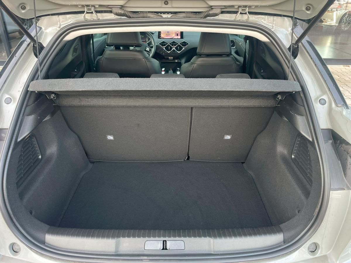 DS 3 Crossback, RIVOLI E-Tense 115 kW - fotka 6