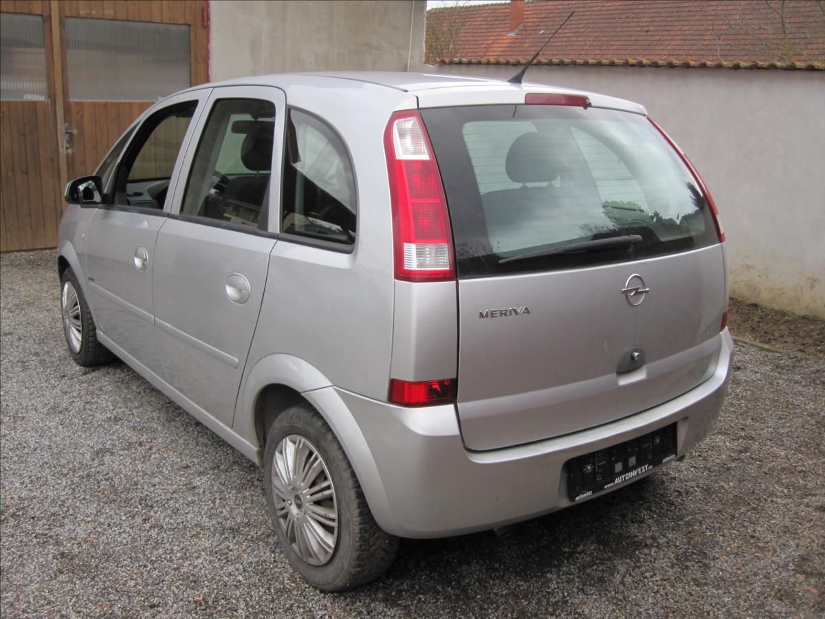 Opel Meriva, 1,4 16V Essentia - fotka 3