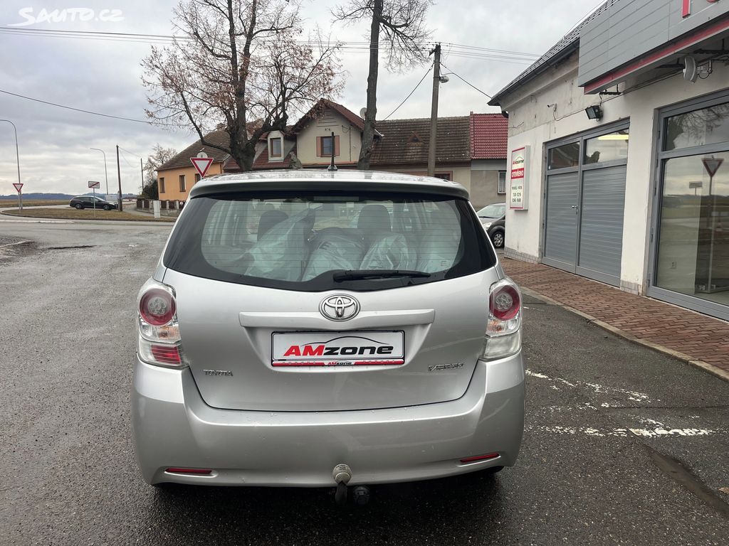 Toyota Verso, fotka 5