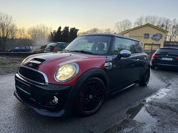 1.6 JCW 155 kw SERVISKA