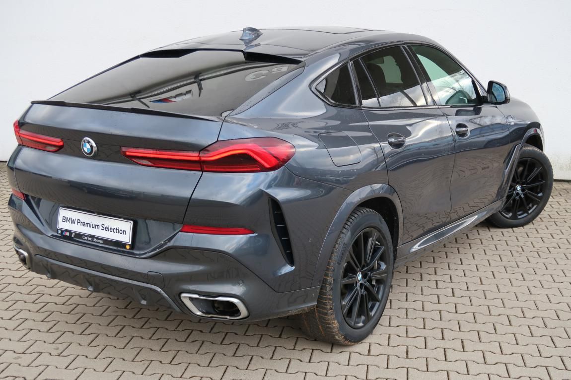 BMW X6, xDrive40i - fotka 3