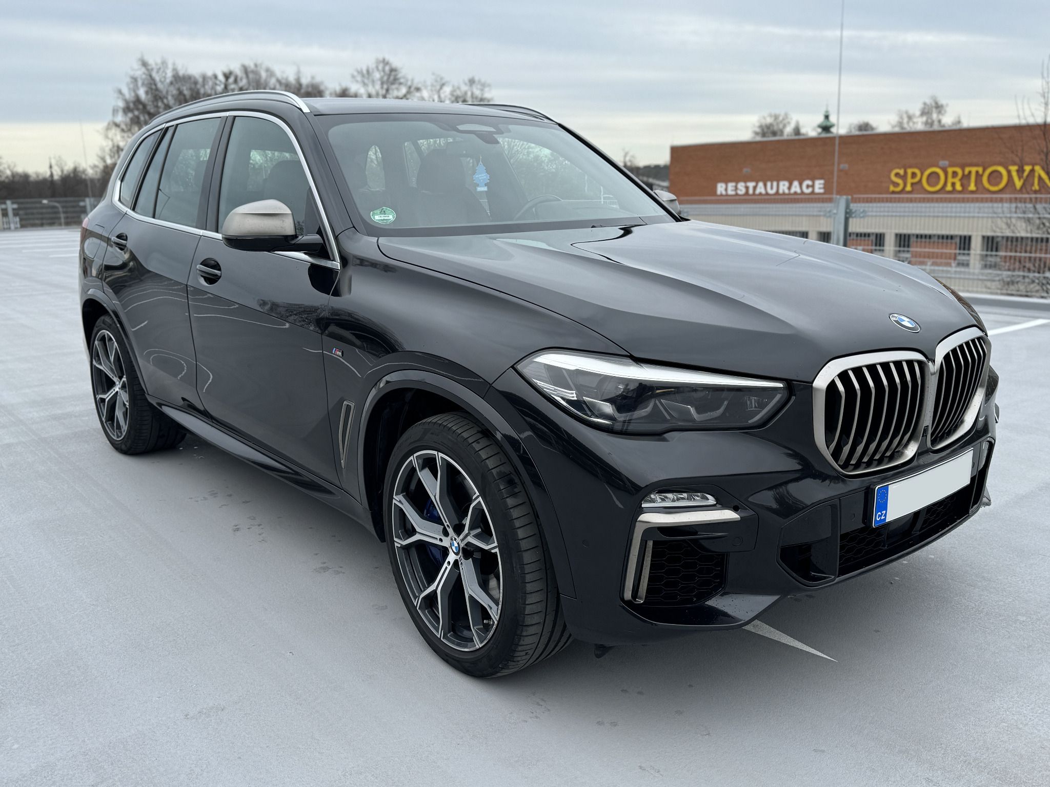 BMW X5, M50d - vzduch, tažné, DPH - fotka 4