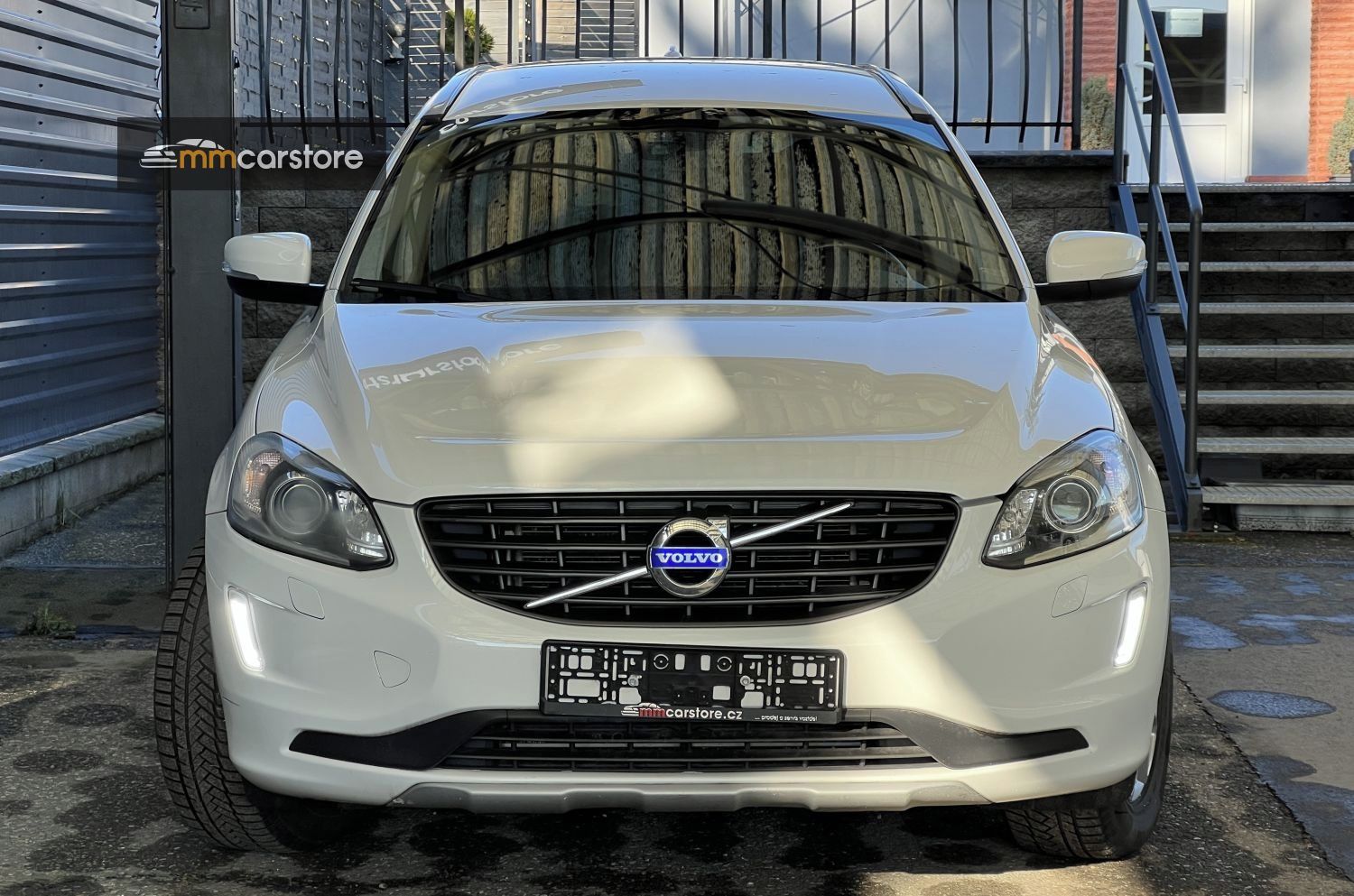 Volvo XC60, 2.0 D3, BIXENON, NAVI - fotka 2