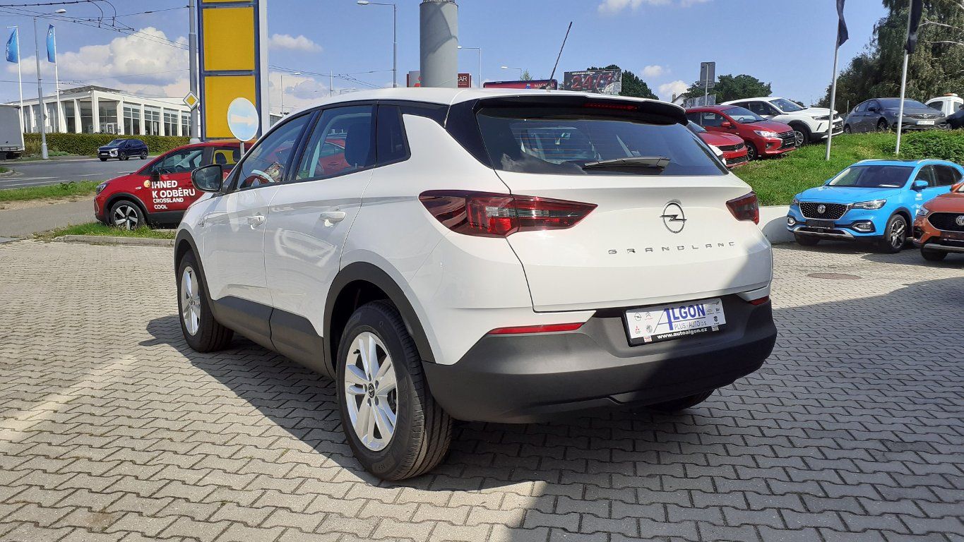 Opel Grandland, 1,2 Turbo 96 kW MT6 - fotka 3