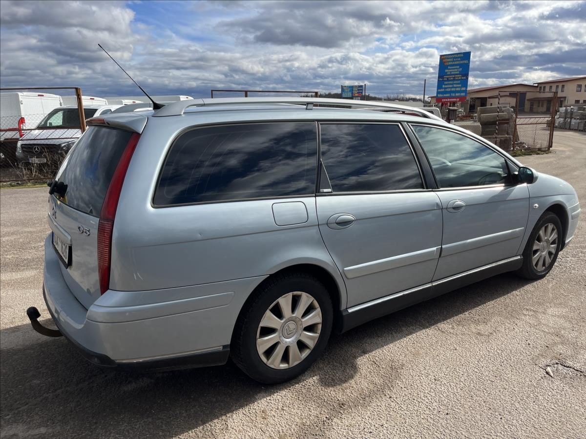 Citroën C5, 2,2 HDi AUTOMAT NAVI TAŽNÉ - fotka 5