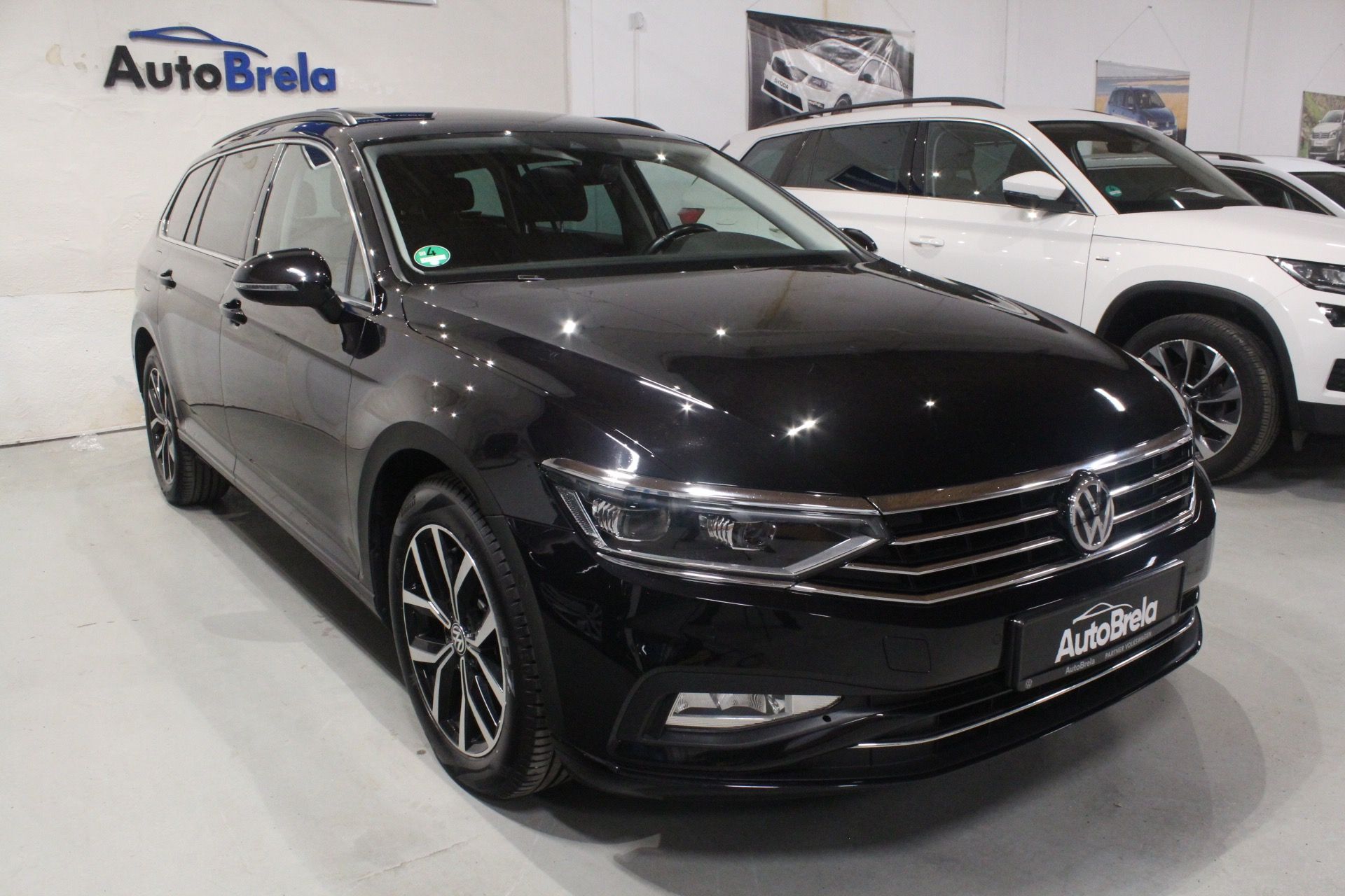 Volkswagen Passat, 2.0TDI DSG Info display Matrix