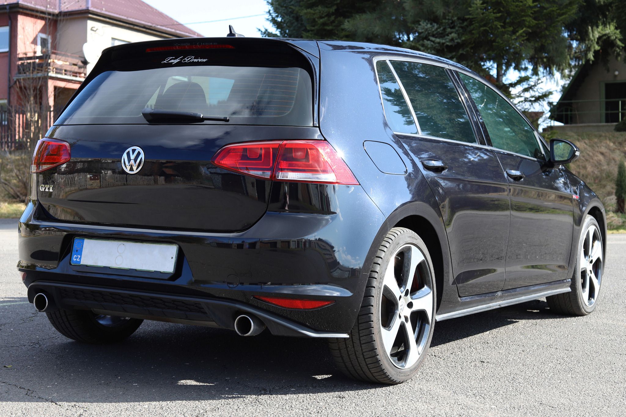 Volkswagen Golf, 2,0 GTI, MT, 155 kW - fotka 4