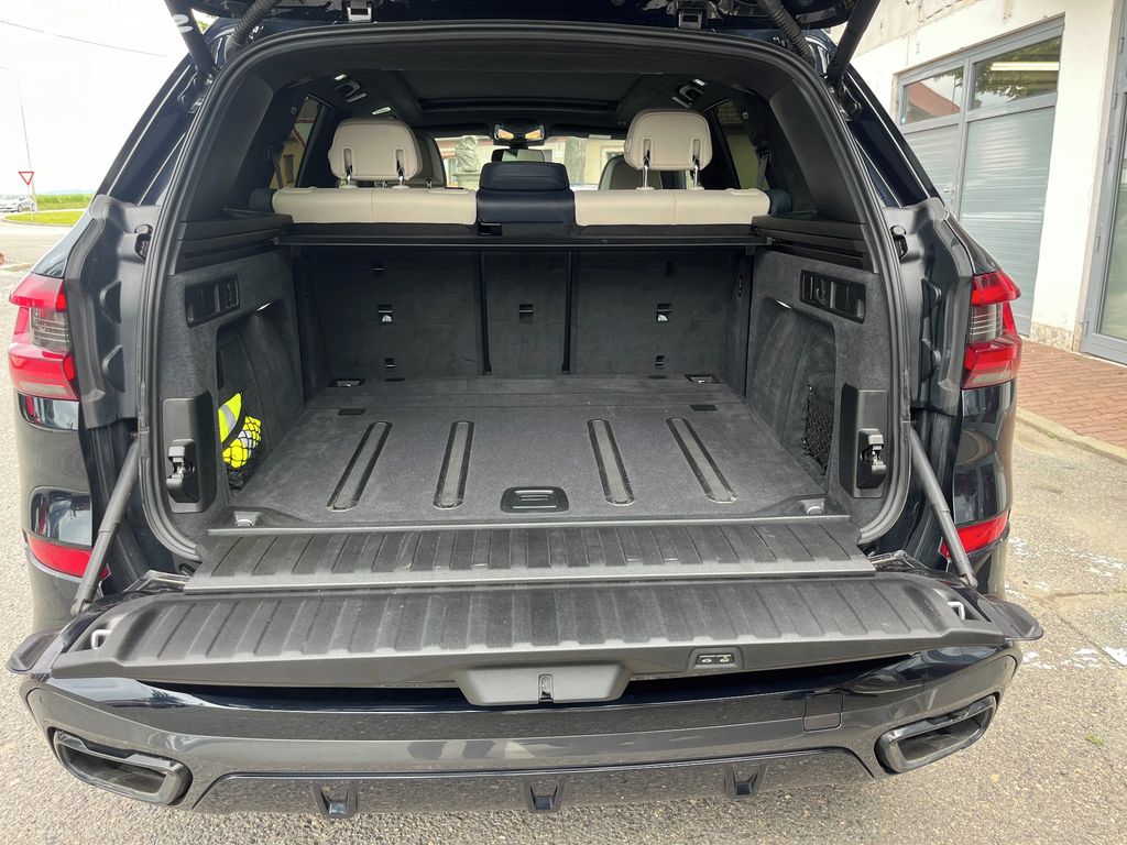 BMW X5, fotka 14