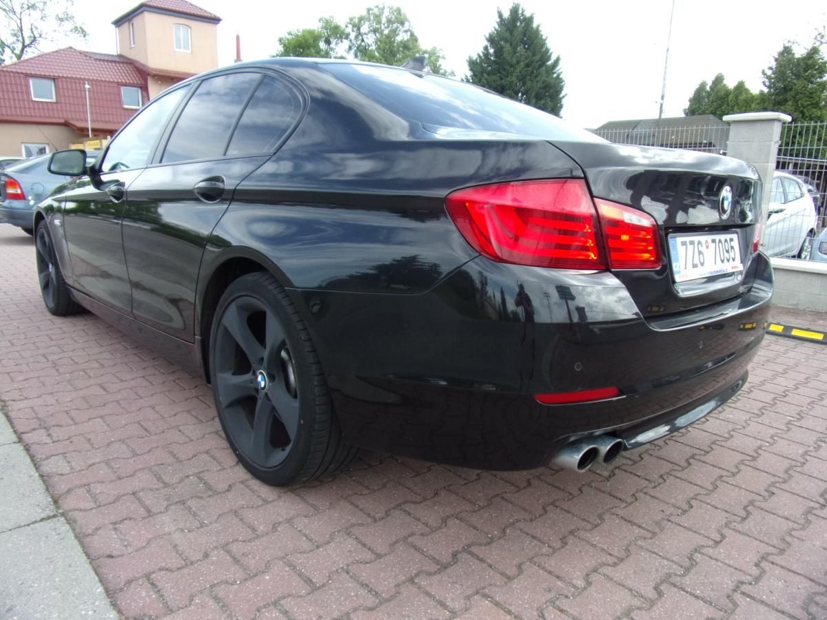 BMW Řada 5, 530D NAVI ALU XENONY ROZVODY - fotka 6