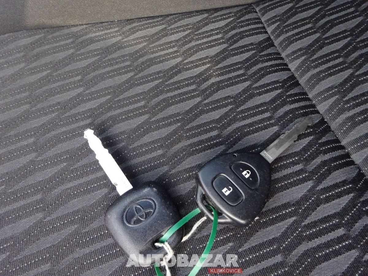 Toyota Yaris, 1,4 D-4D GARANCE KM - fotka 5