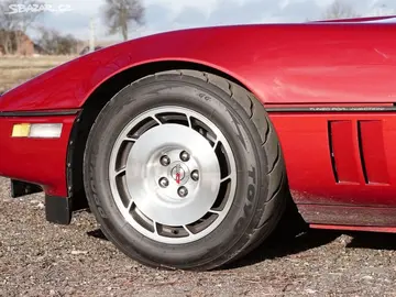 Chevrolet Corvette, C4 5,7i automat 1986