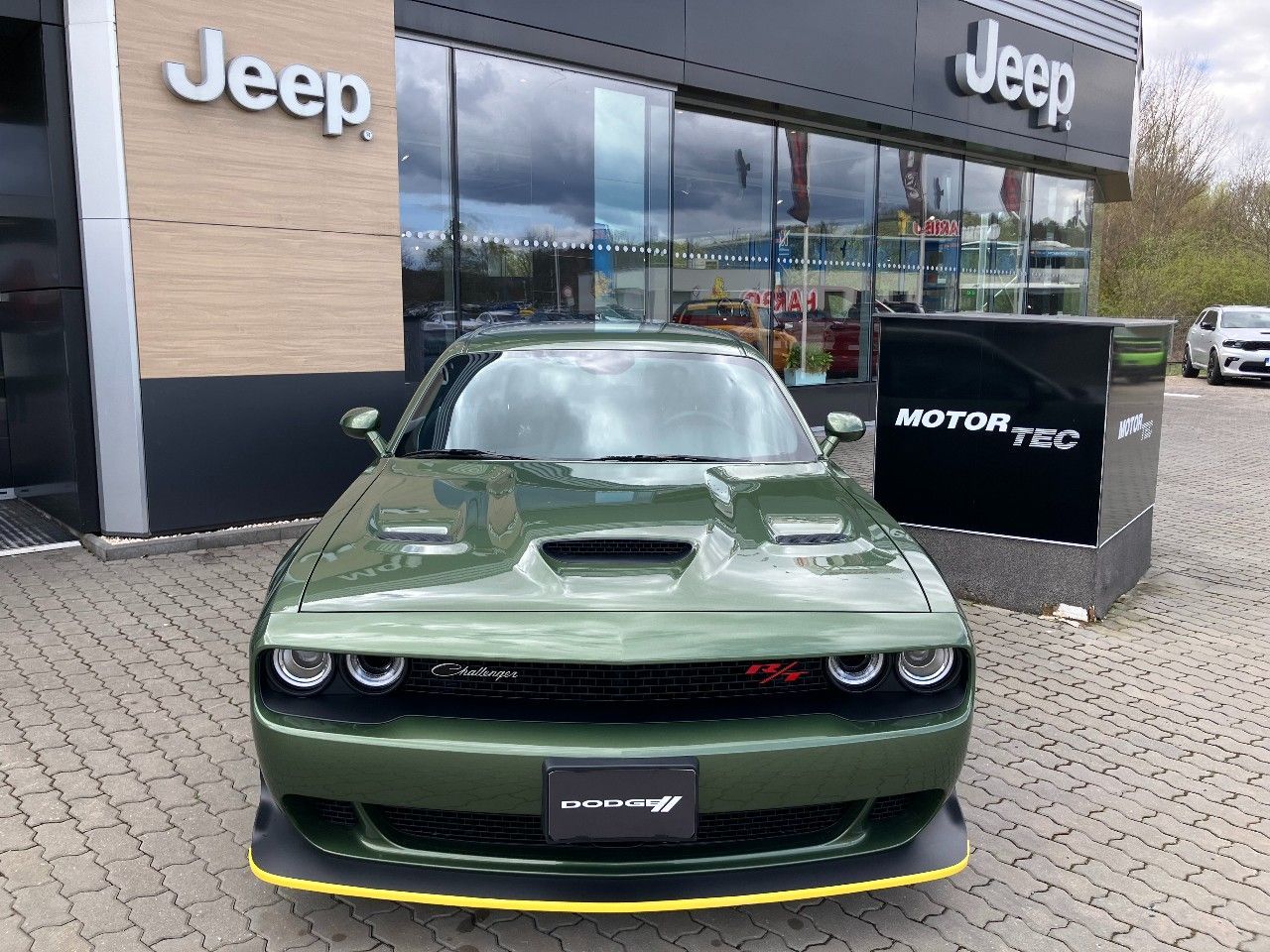 Dodge Challenger, 6.4 V8 HEMI Scat Pack Widebody - fotka 4