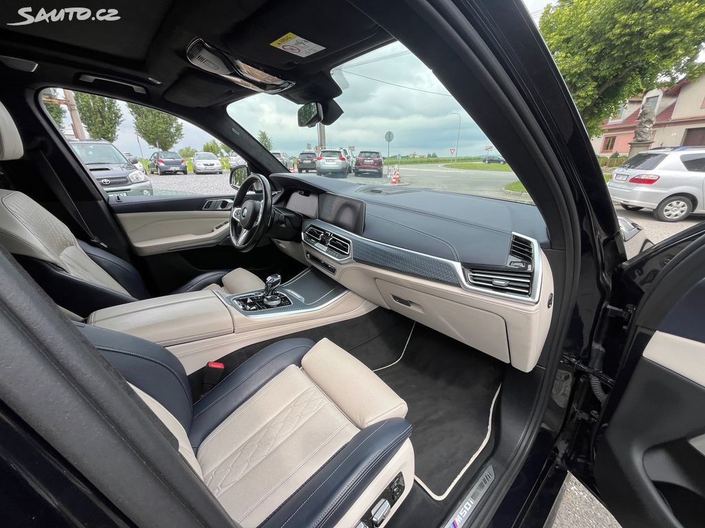 BMW X5, fotka 36