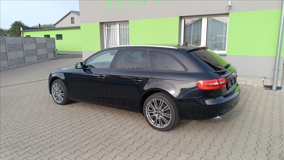 Audi A4, 3,0  TDi Prav.Servis,150Kw - fotka 6