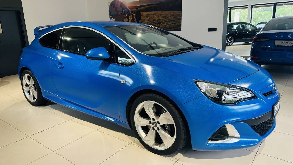 Opel Astra, GTC 3 door OPC B 20 NFT S/S 20 - fotka 3