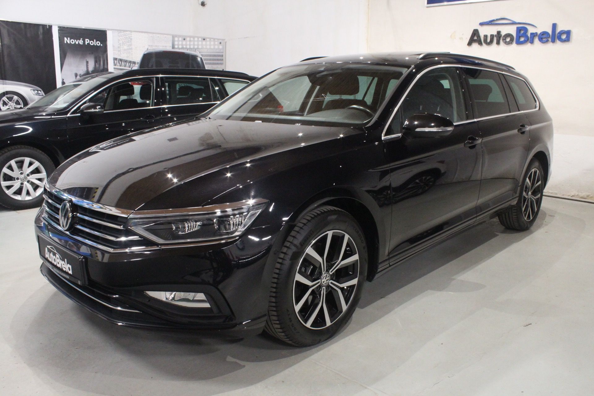 Volkswagen Passat, 2.0TDI DSG Info display Matrix - fotka 6