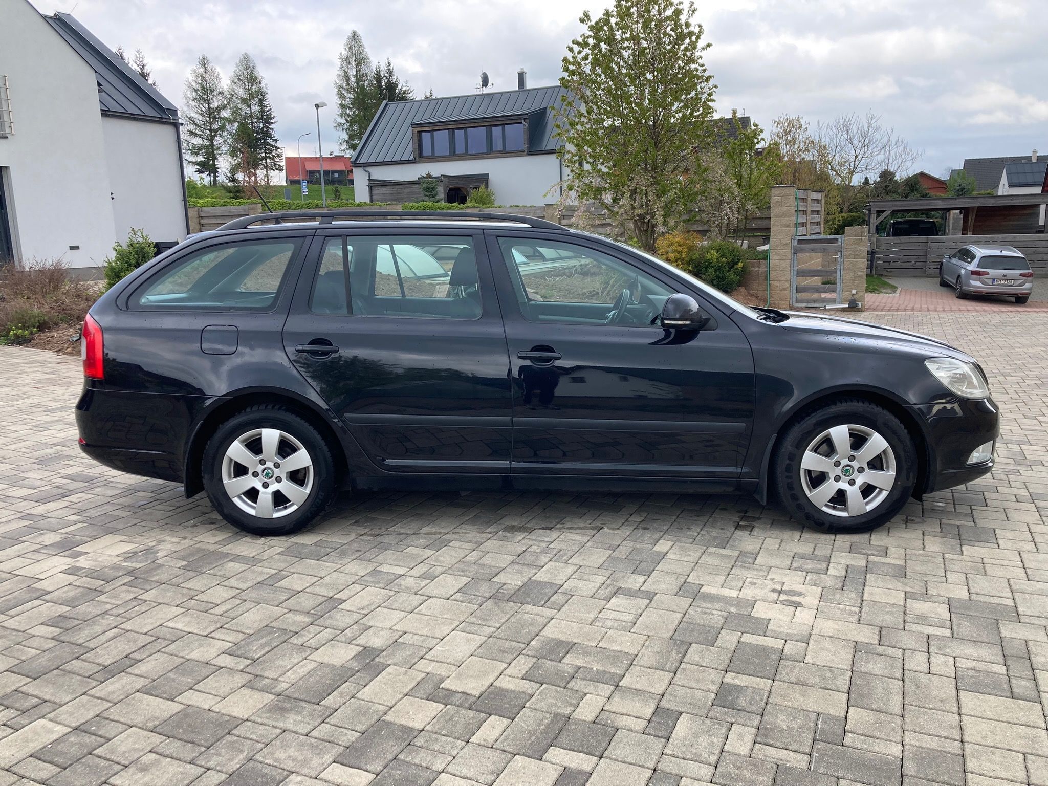 Škoda Octavia, combi 1,6 TDi CR 77kW - fotka 5