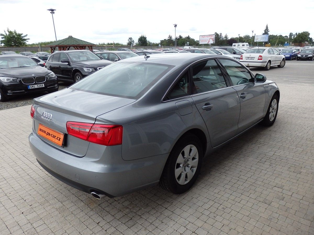 Audi A6, LIMOUSINE 3,0TDi 150kW SERVISK - fotka 4