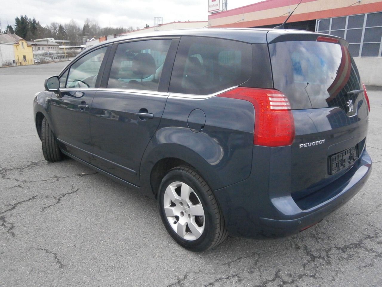 Peugeot 5008, 1,6HDI 84kW DIGI KLIMA - fotka 3