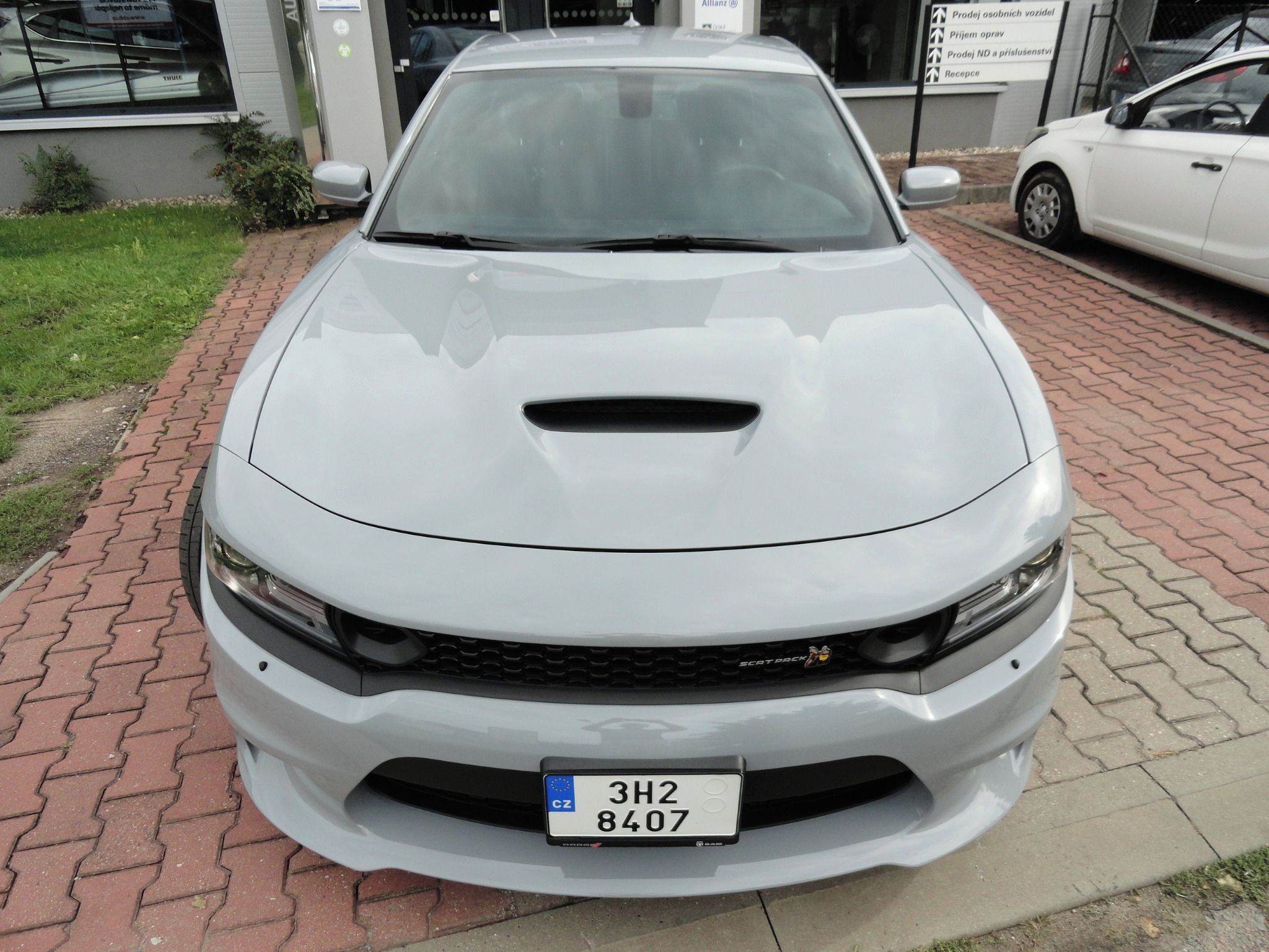 Dodge Charger, 6,4 V8 SRT Scat Pack Edition - fotka 4