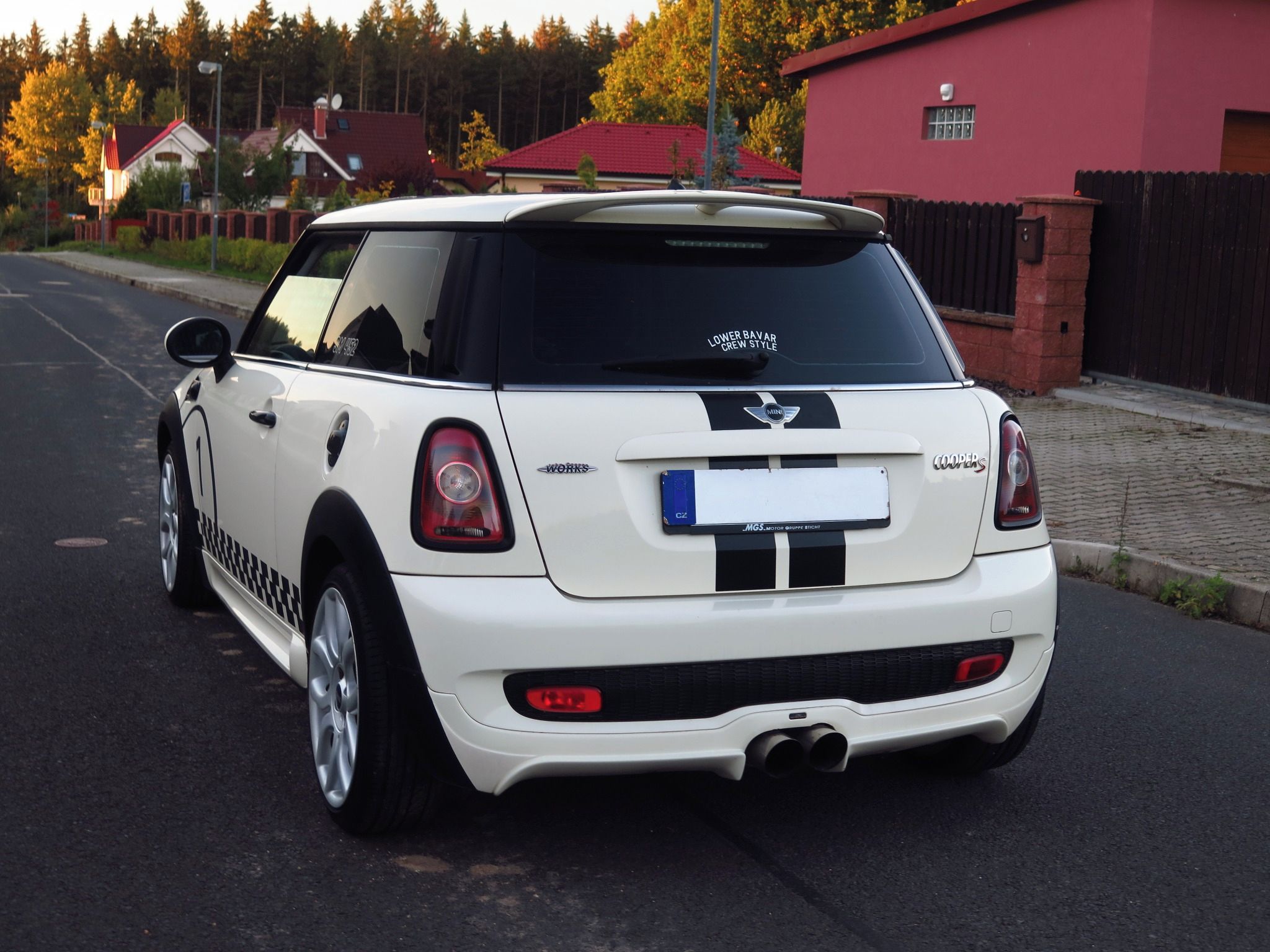 Mini Cooper S, JOHN COOPER WORKS 141kW CARBON - fotka 4