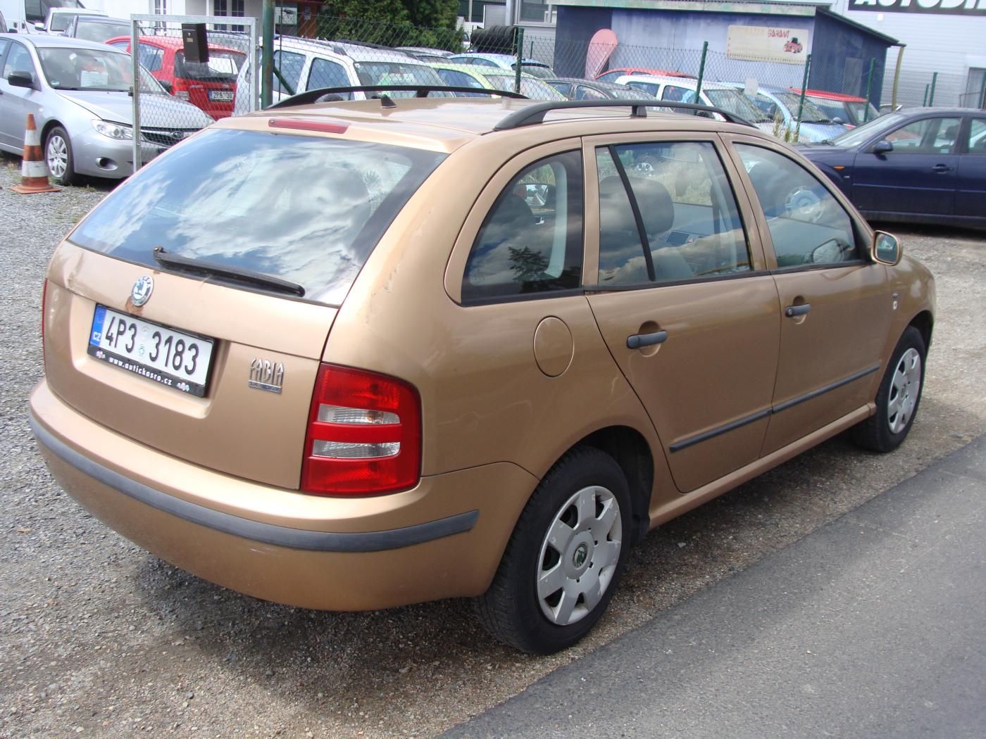 Škoda Fabia, 1.4 MPi, Koupeno v ČR - fotka 5