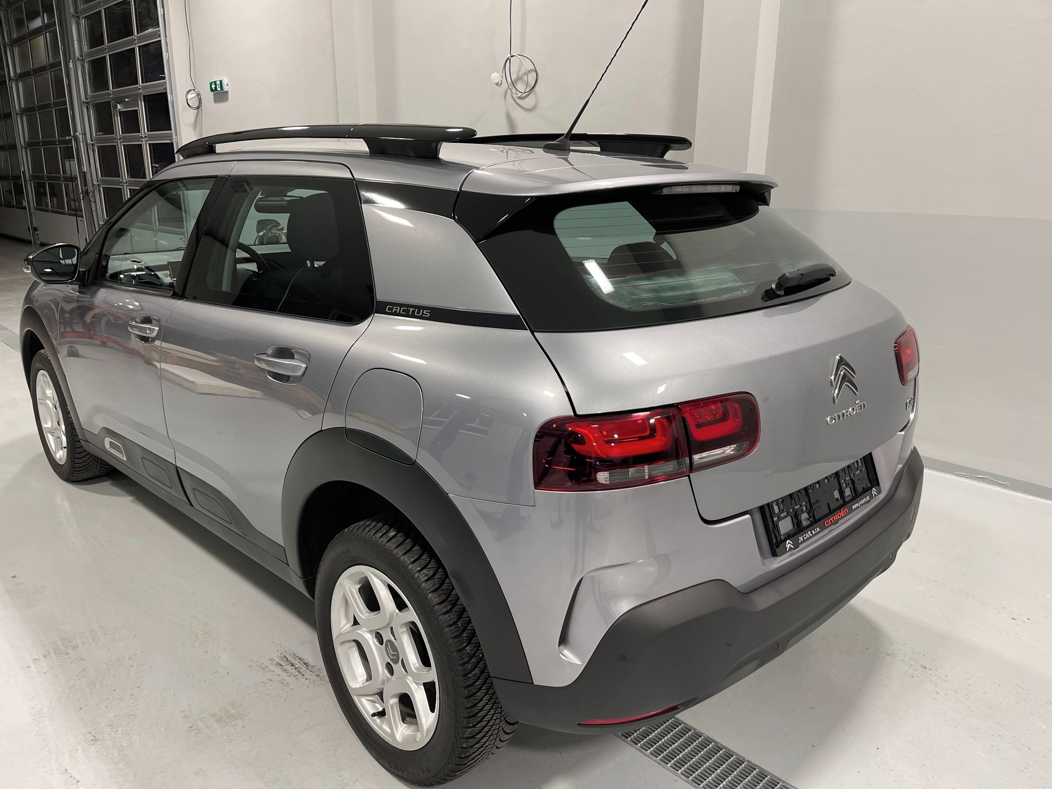 Citroën C4 Cactus, 1.2 PT Business - fotka 4