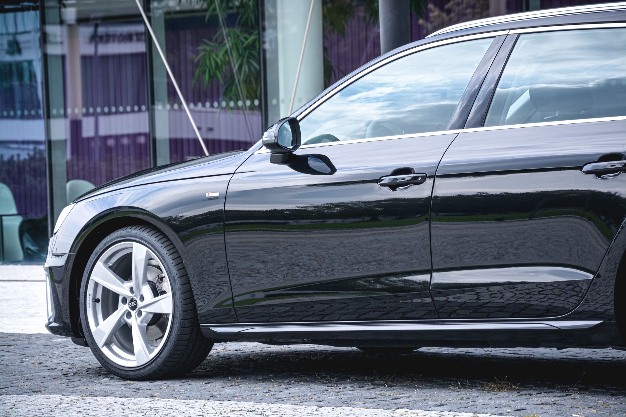 Audi A4 Avant, S line 35 TFSI 110 kW - fotka 6