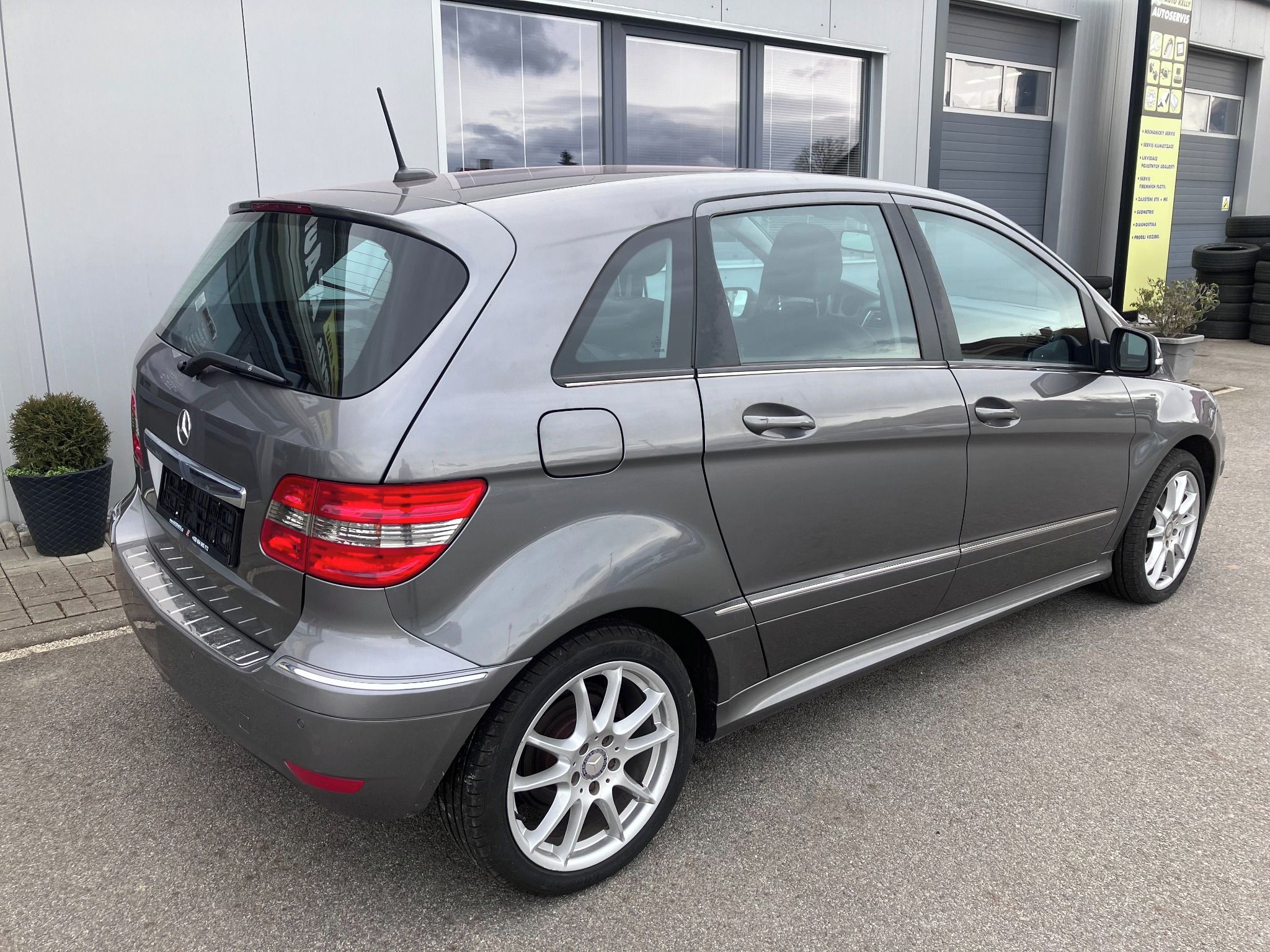 Mercedes-Benz Třídy B, B160 1,5i - fotka 5