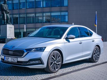 Style Plus Navigace 18 kola ČR