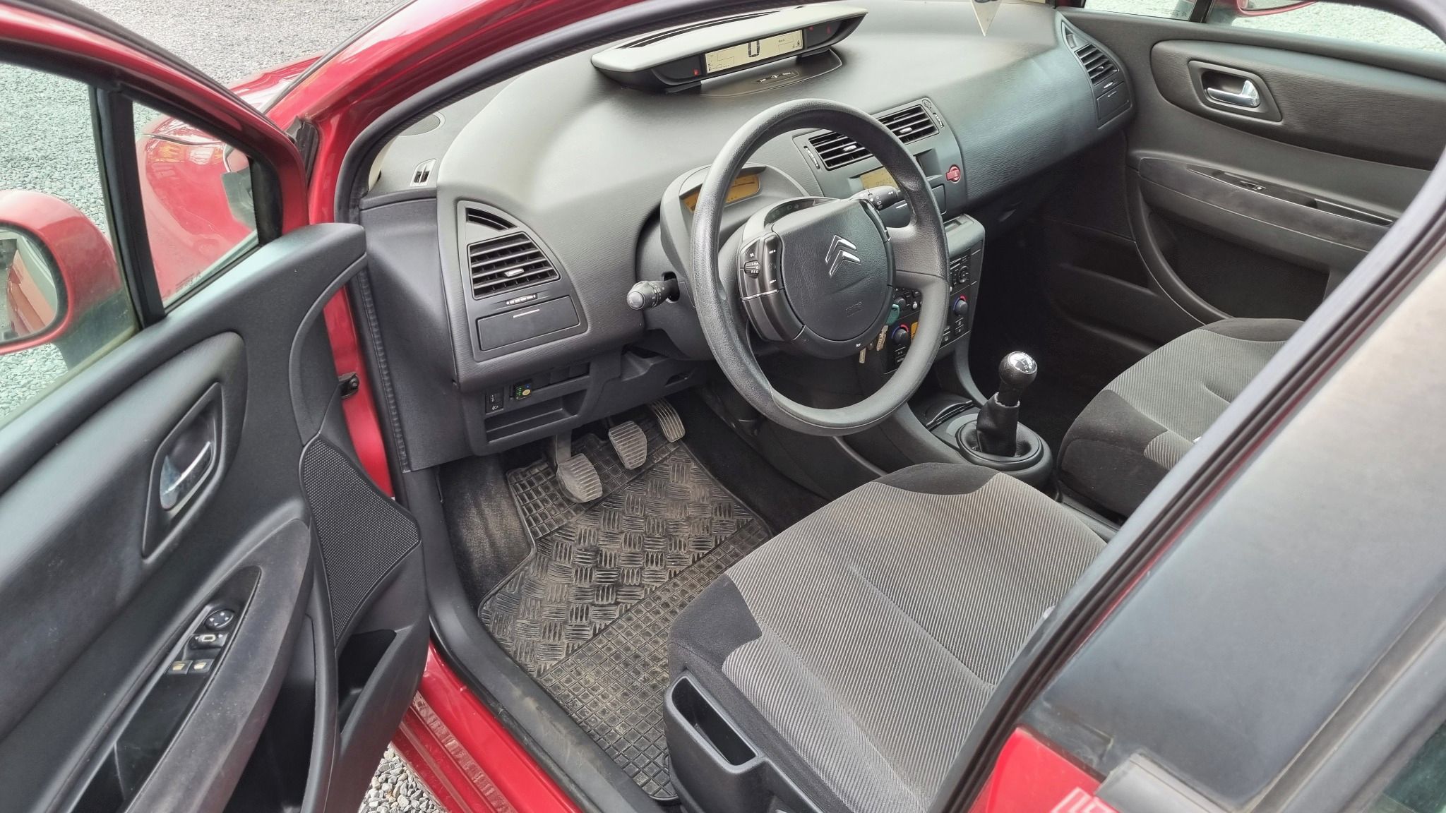 Citroën C4, 1.4 65KW LPG - fotka 5