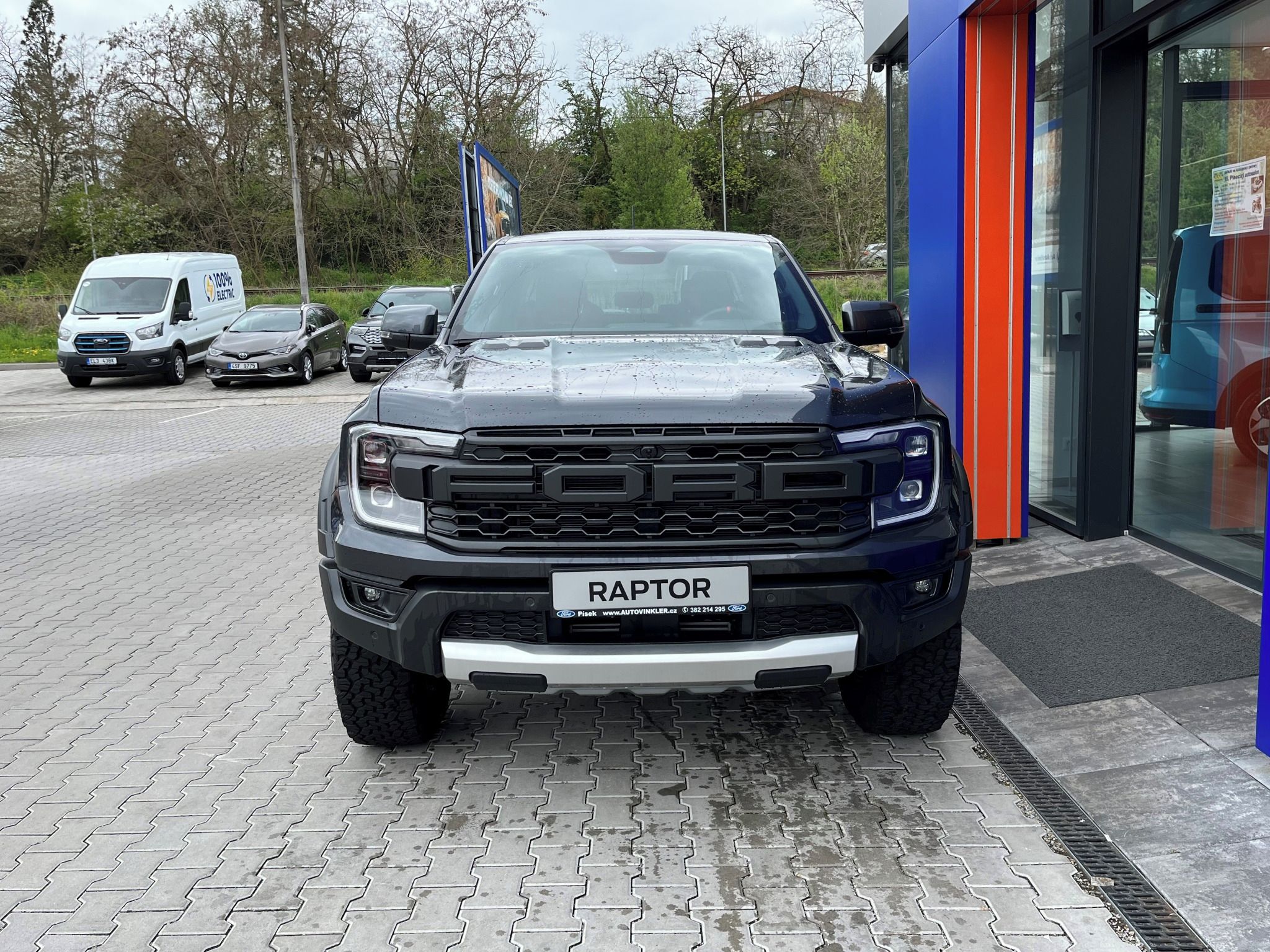 Ford Ranger, Raptor 2023 V6 3.0EcoBoost, AT - fotka 2