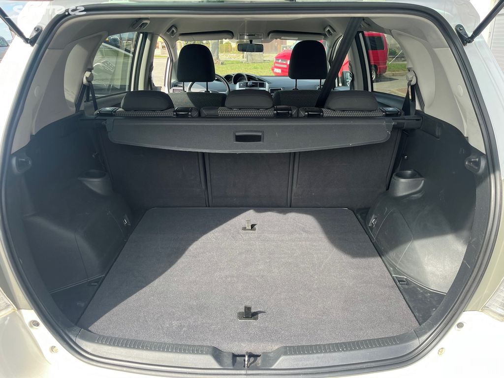 Toyota Verso, fotka 11