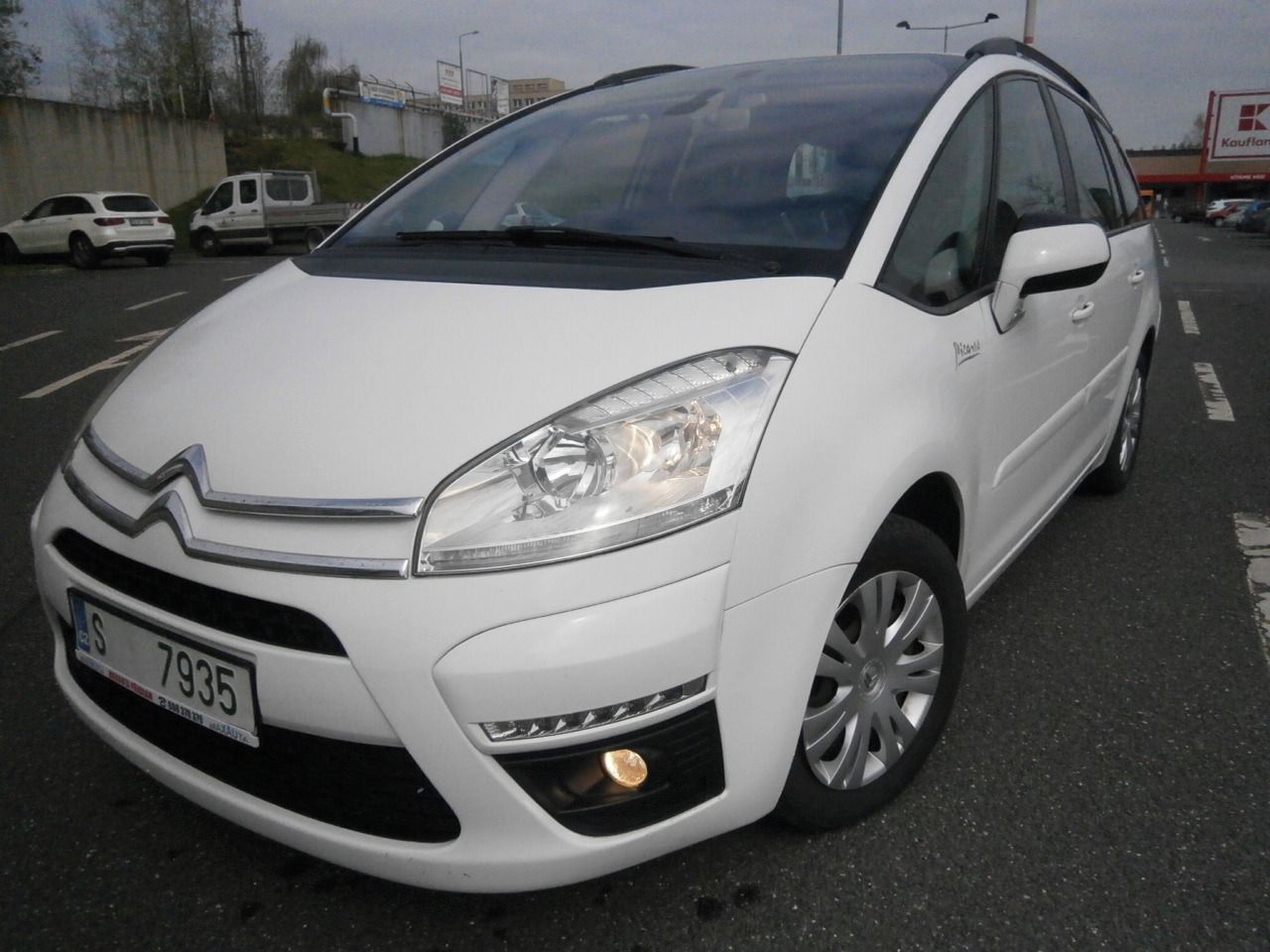 Citroën C4 Picasso, 1,6HDI 82kW 7-MIST - fotka 2