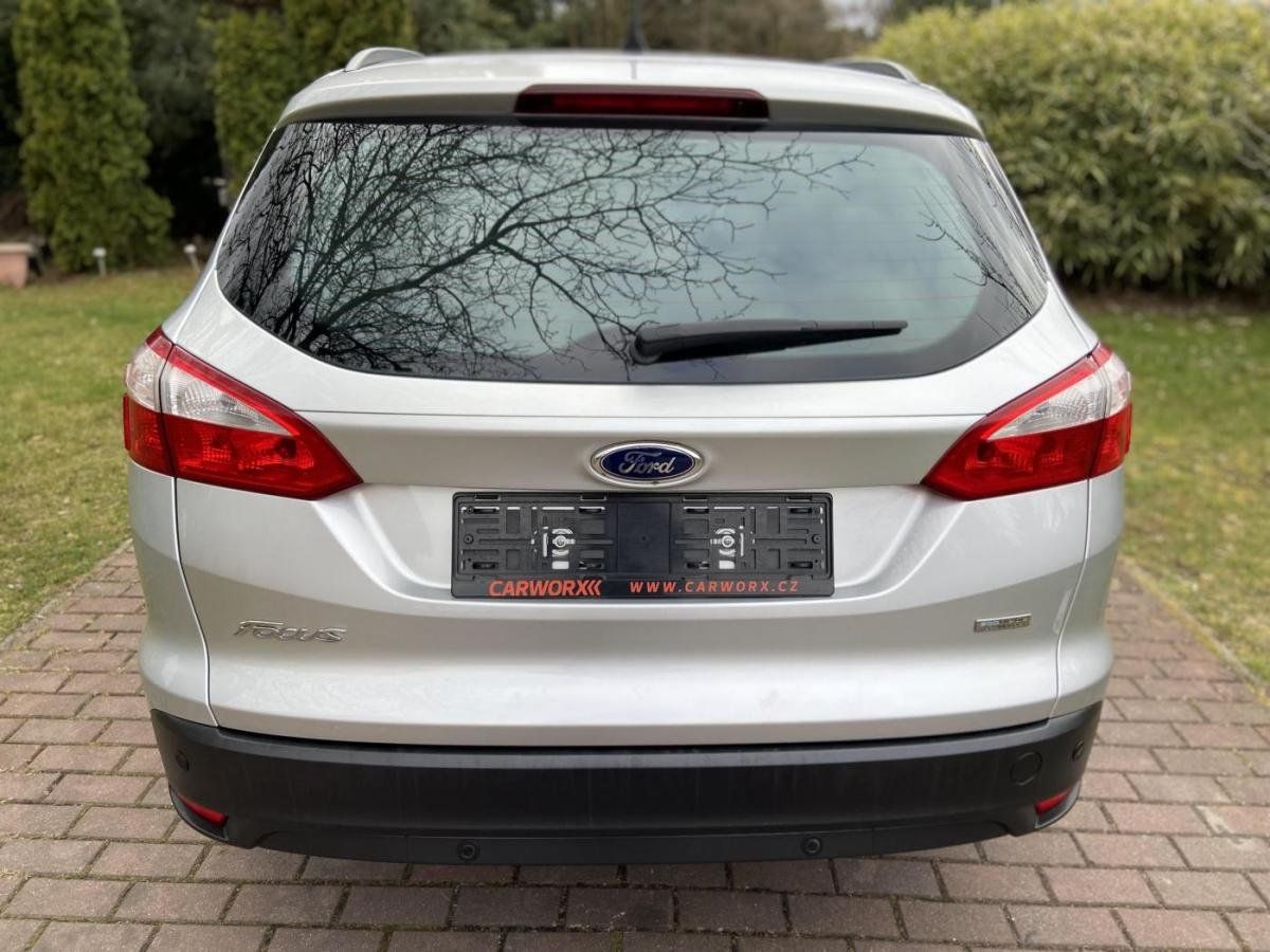 Ford Focus, 1.6Tdci 85kw - fotka 6