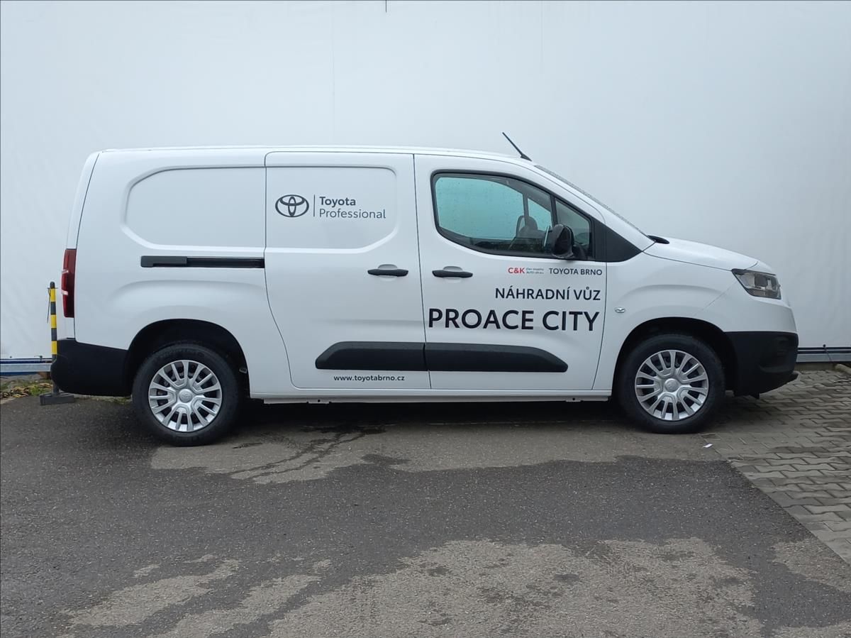 Toyota Proace City, 1,5 D-4D 100k Long  Comfort - fotka 2