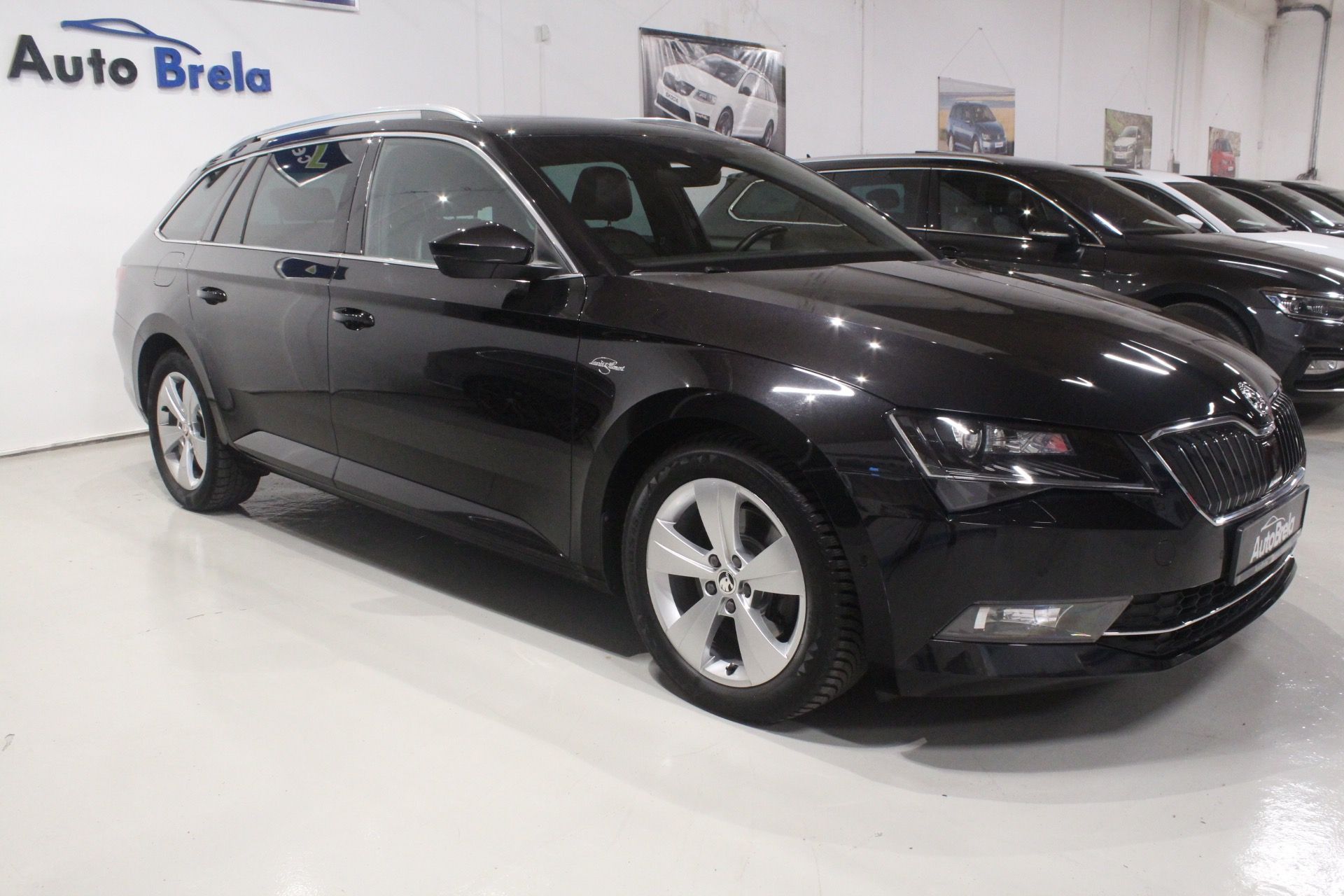 Škoda Superb, 2.0TDI DSG 4x4 L&K Display 4x4 - fotka 3