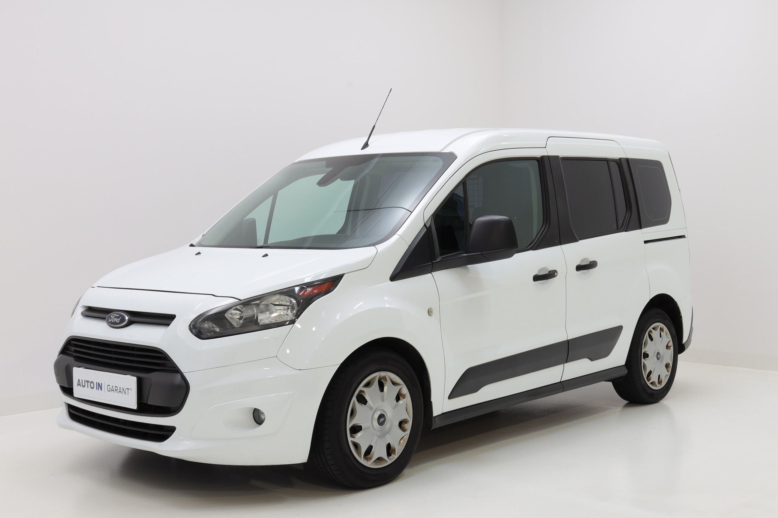 Ford Transit Connect, 74kW,navi.,kamera,rozvody,serv - fotka 2