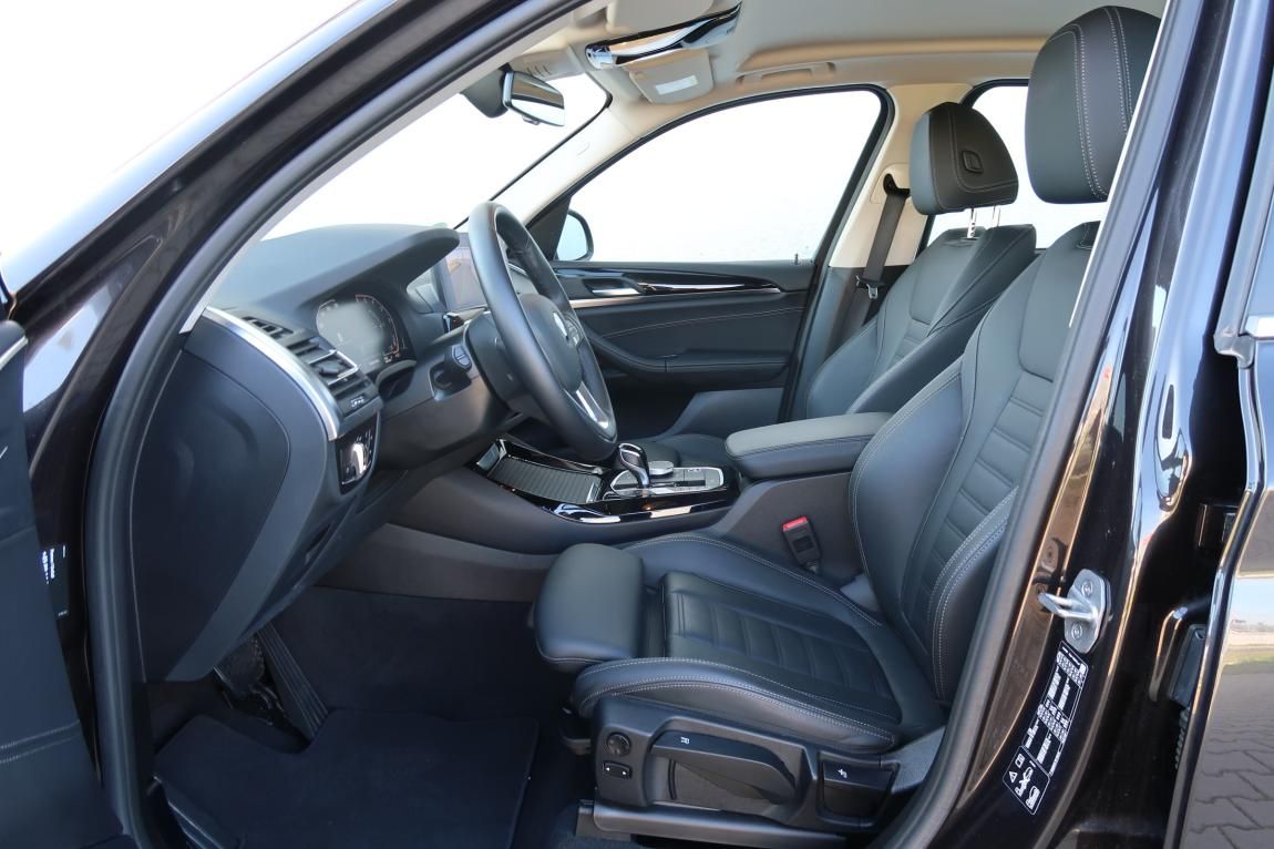 BMW X3, xDrive30d - fotka 2