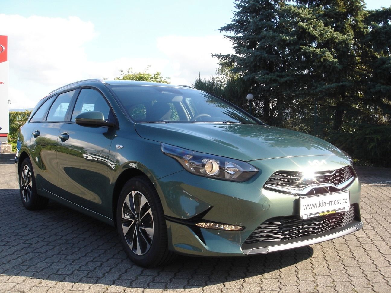 Kia Cee´d SW, 1.5 T-GDi SPIN 2025 SLEVA - fotka 2