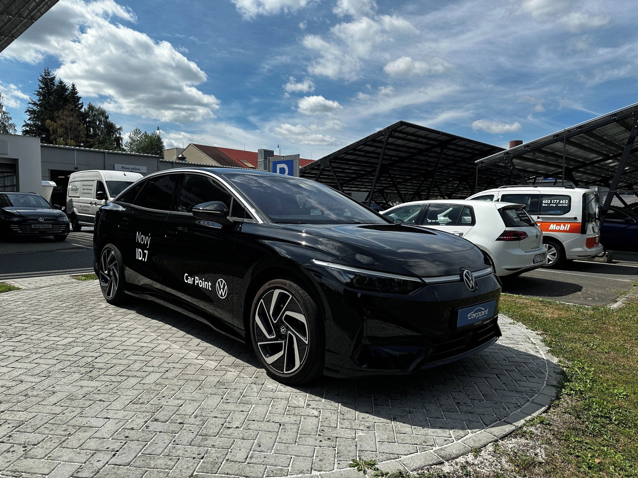 Volkswagen ID.7, Pro 210 kW, kap. 77 kWh - fotka 2